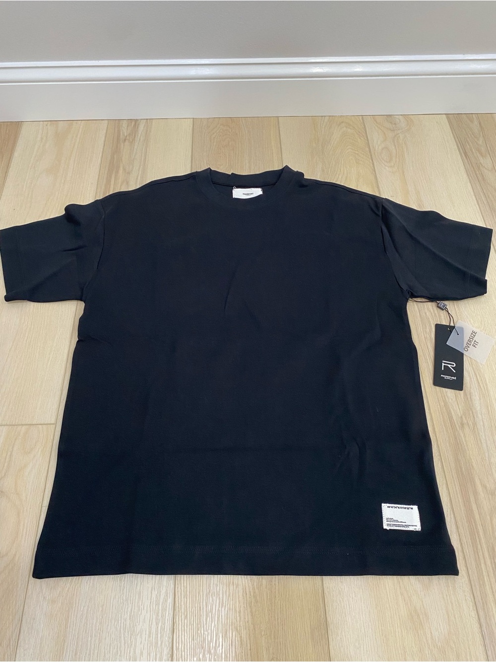 Reserved Supply Mens Oversize Fit T-Shirt Black Small Cotton Stretch NWT